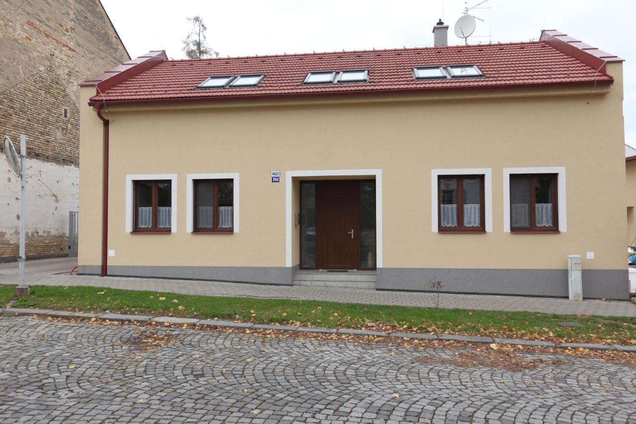 Apartmany U Kvetne Zahrady Kroměříž Kültér fotó